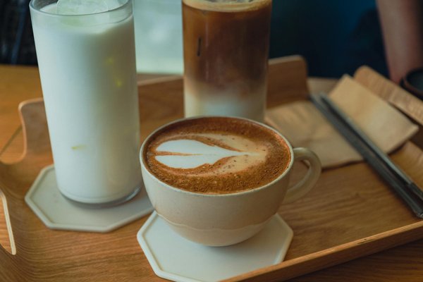 Cinéma et haute couture française : une romance intemporelle