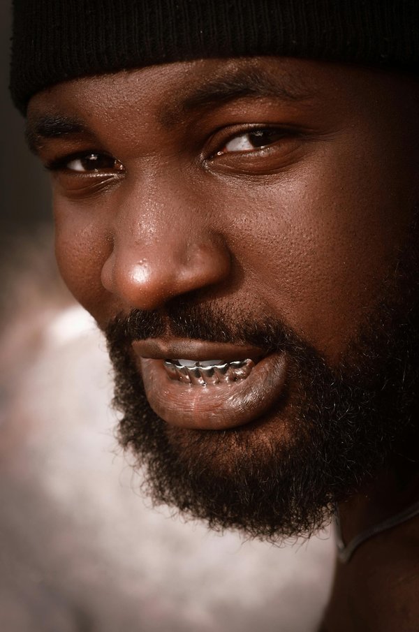 Découvrez les grillz en diamant qui subliment votre sourire